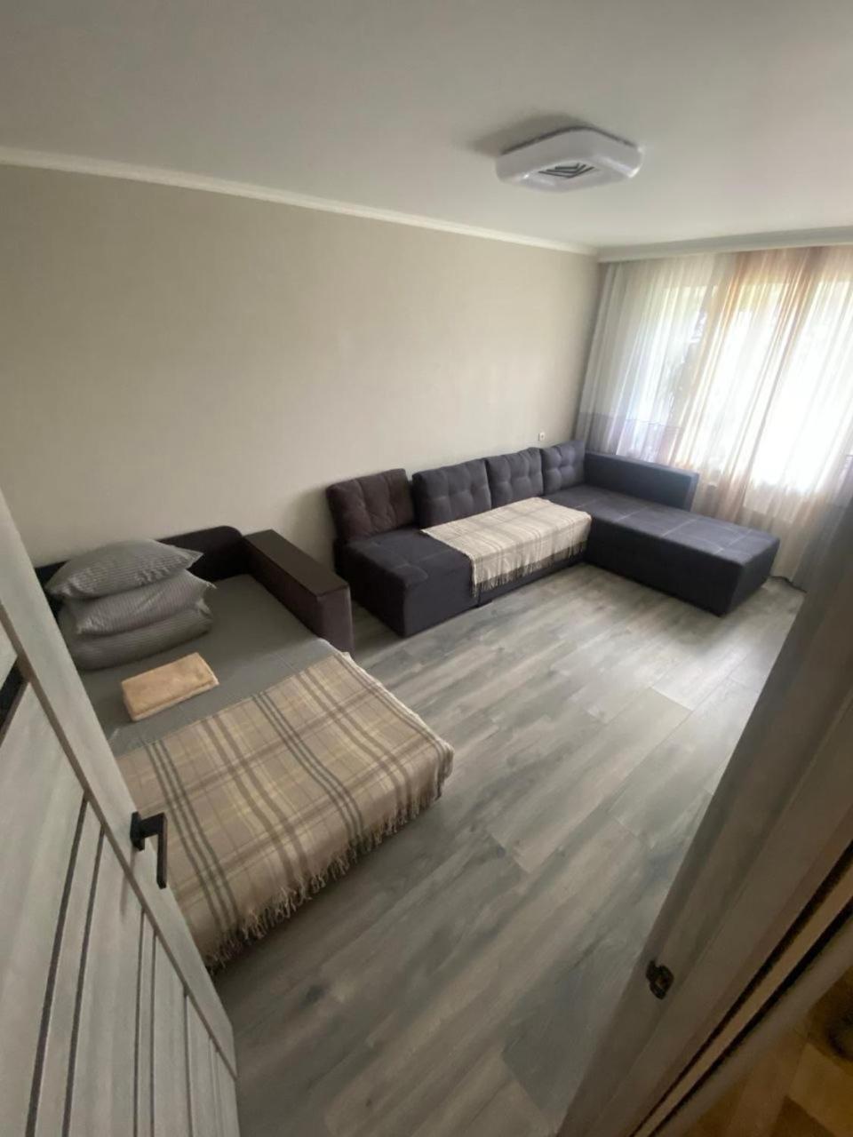 Inn Khlibodarskiy Khlibodarske Dış mekan fotoğraf