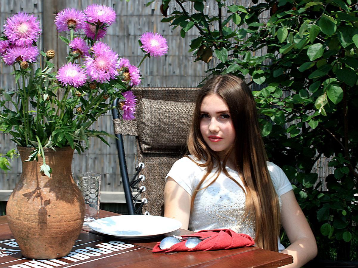 Inn Khlibodarskiy Khlibodarske Dış mekan fotoğraf